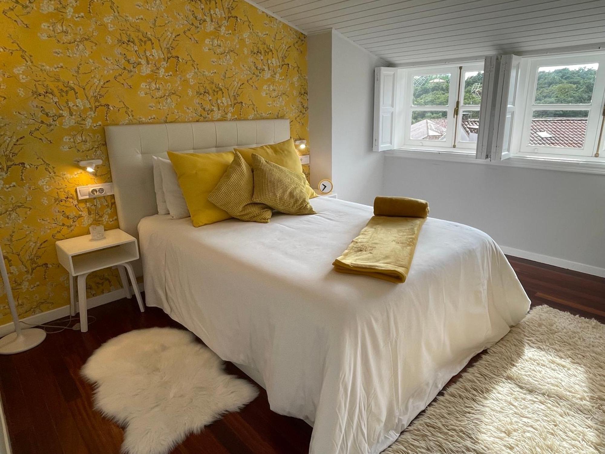 Yellow Home Santiago de Compostela Exterior foto